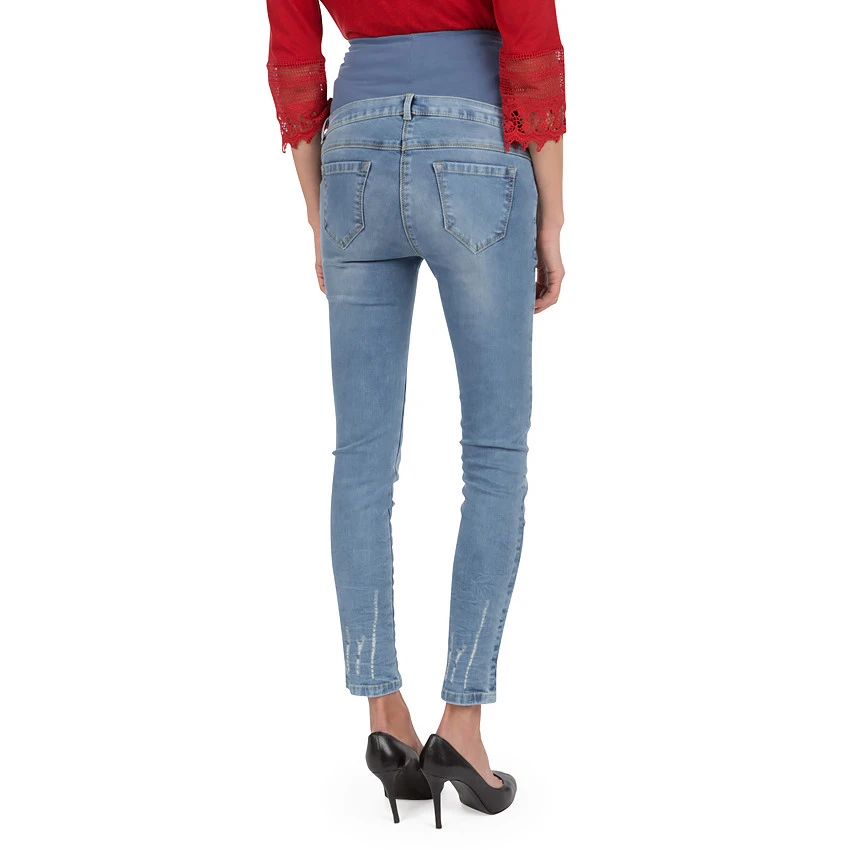 Jeans De Grossesse Effet Used Avec Broderies Florales 3 Jeans De Grossesse Effet Used Avec Broderies Florales – Image 2